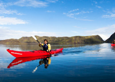 Elv til kyst kajaktur - havkajak på både sø, elv og kyst - aktiviteter i Island med ISLANDSREJSER