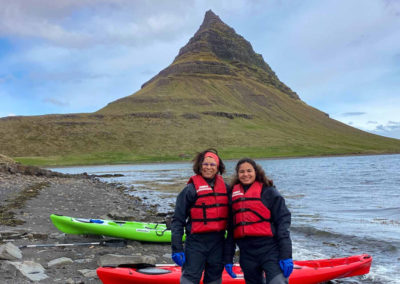 Kirkjufell kajaktur - sejl ved det ikoniske bjerg i Island - aktiviteter i Island med ISLANDSREJSER